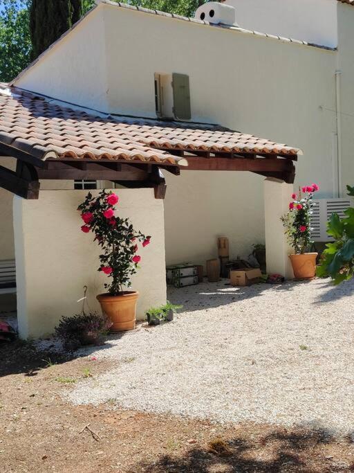 Villa Handres Nans-les-Pins Luaran gambar